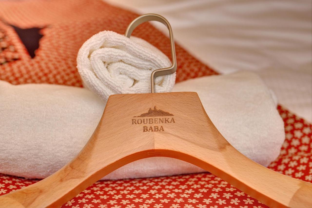 Appartamento Roubenka Pod Troskami Ktová Esterno foto